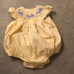 Girls Edgehill Smocked Whale Bubble, sz. 6 mo.